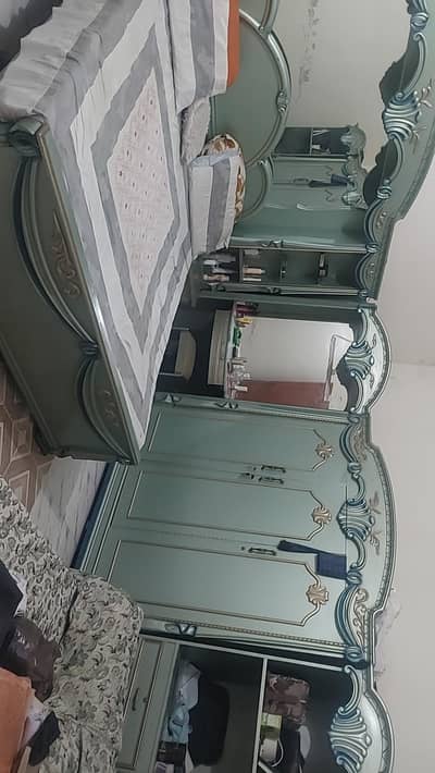 bedroom farnetur for urgent sale