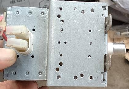 Microwave Gun(magnetron)