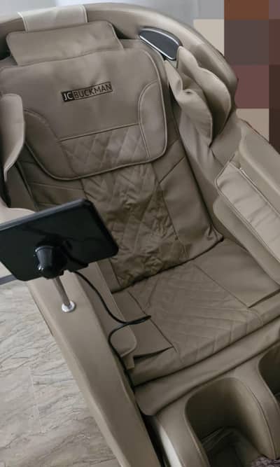 JC BUCKMAN MASSAGE CHAIR