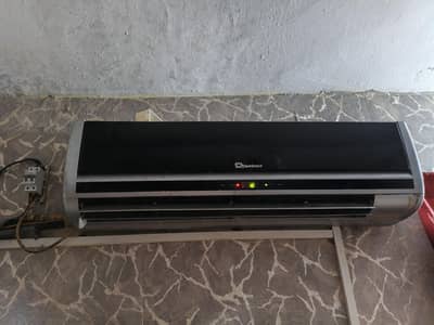 I am selling my Split AC 1.5 Ton