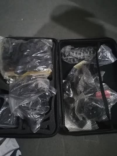 Gopro ky completely kit hai 5 to 9 ke lia