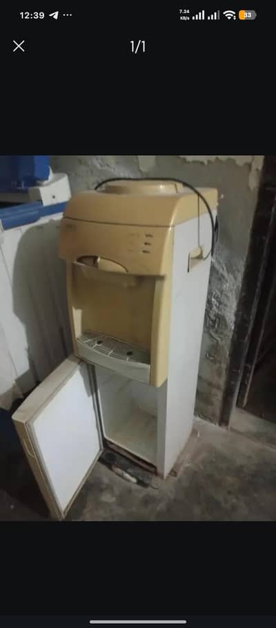water dispenser all ok very cool home use hai