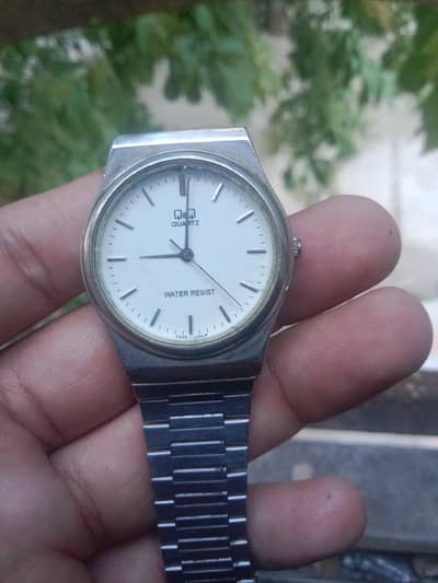 Original quartz Q&Q antique watch