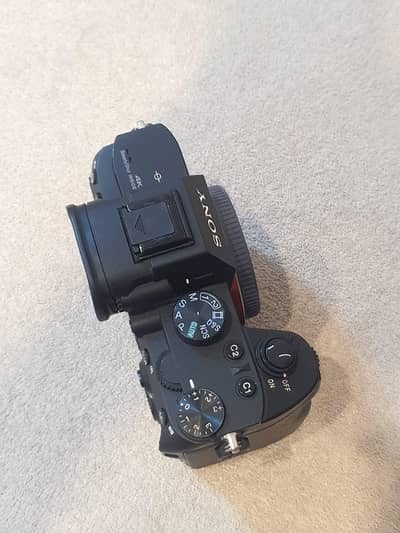 sony a7iii with box and battery