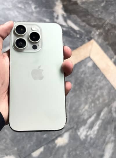 I phonee 15pro 512gb non pta 03185294015only watsapp