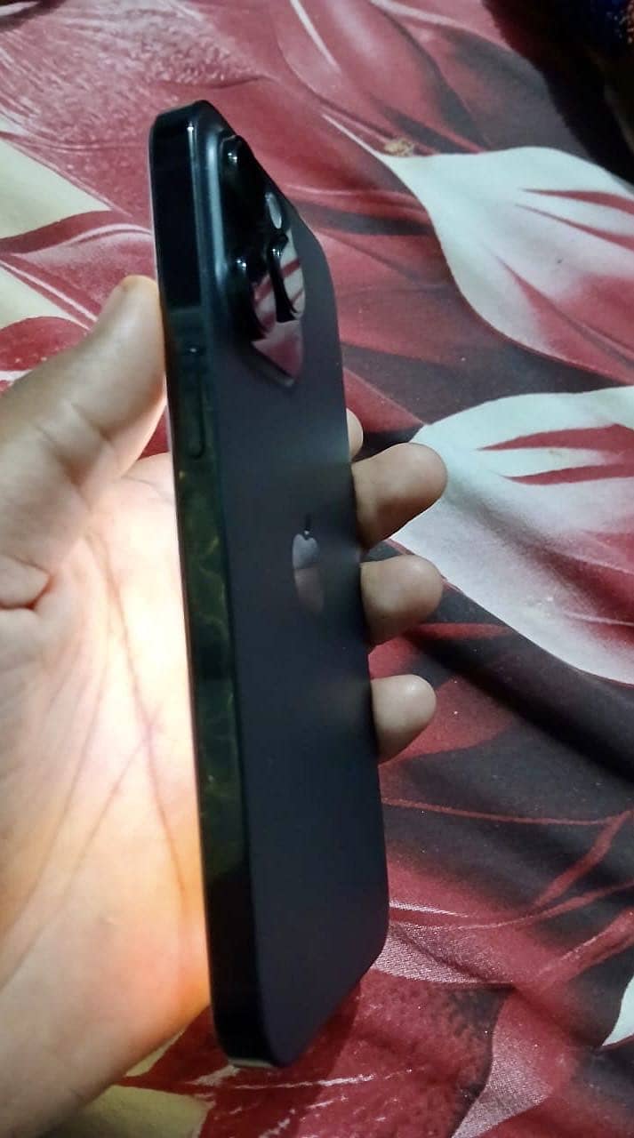 iPhone 14 Pro Max 1