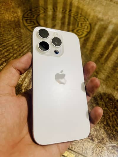 16 pro Factory unlock Gb ( 1 tb ) 10 by 9 all ok water pack