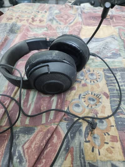 Razer kraken gaming head phones for pc and mobile