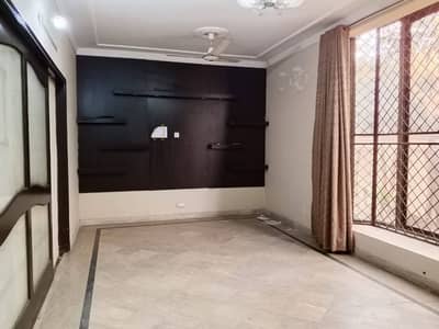 05 MARLA RENOVATED HOUSE FOR RENT IN JOHAR TOWN LAHORE