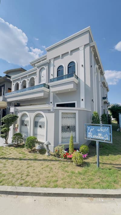 Dc colony 10 marla corner decent house for sale