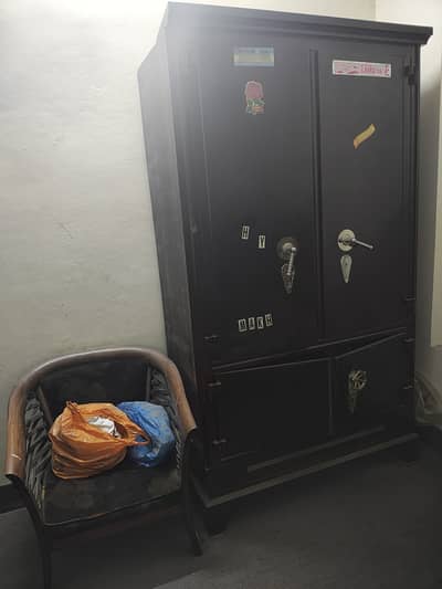 2 door metal wardrobe