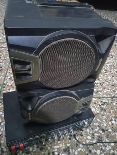 amplifier and speakers