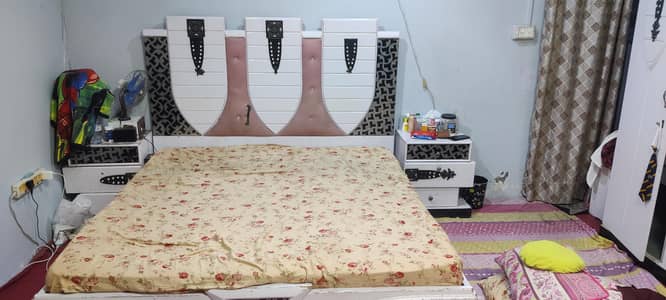 Deco white and black design Bed with side Table & 4 door wardeope drsr