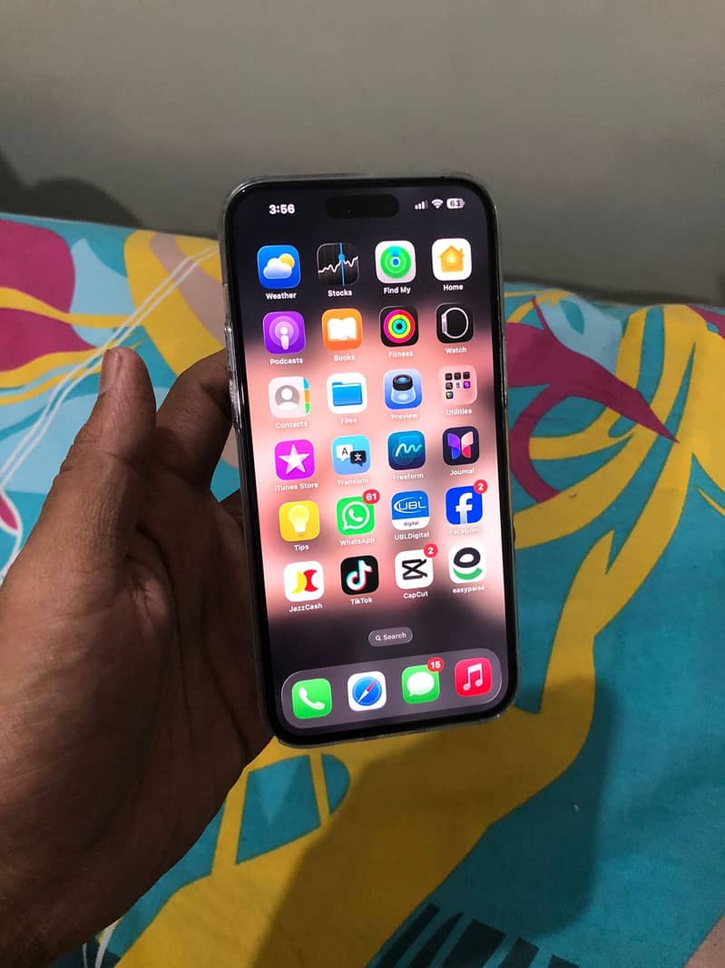 iPhone 14 Pro Max 4