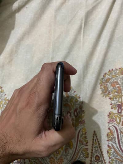 iphone xs dual  pta approved phy+esim256 gb b/h service