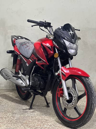 Honda cb150f 2021 model ( low millage )