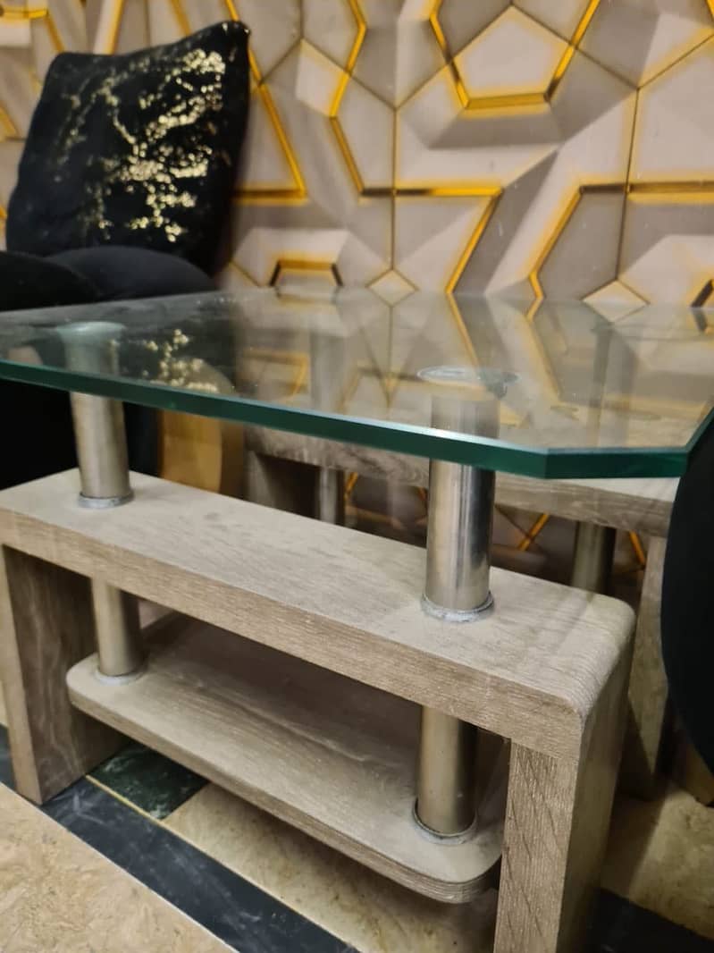 Puffis single seat sofas with table 3