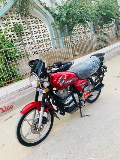 Suzuki GS SE 2022#0/3/1/7/0/0/2/4/6/2/9