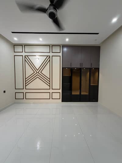 4 marla lower portion for rent