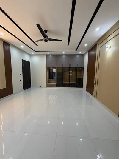 Only boys 5 Marla upper portion for rent