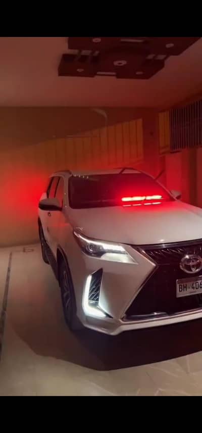 8 bar police light full size