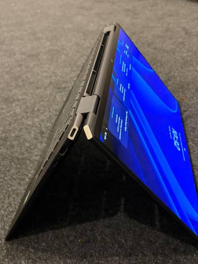 Hp spectre x360 2-1 laptop for sale! top tier