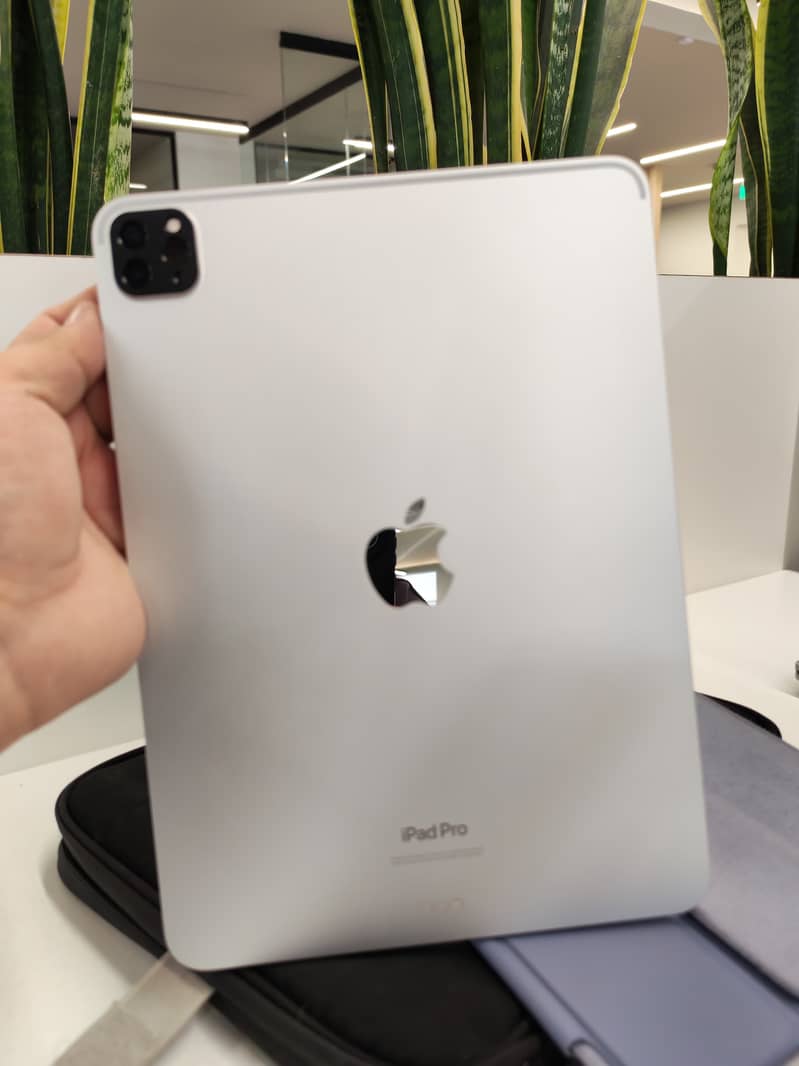 IPAD PRO 4th Generation (M2) 5