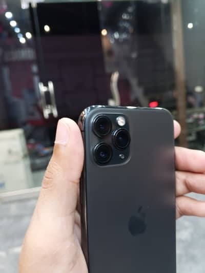 Iphone 11 pro Fuctory unlock