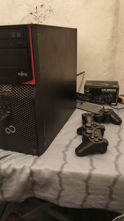 I7 4th gen Gaming PC 8gb ram 4 graphic card and r7 350x 128 bit