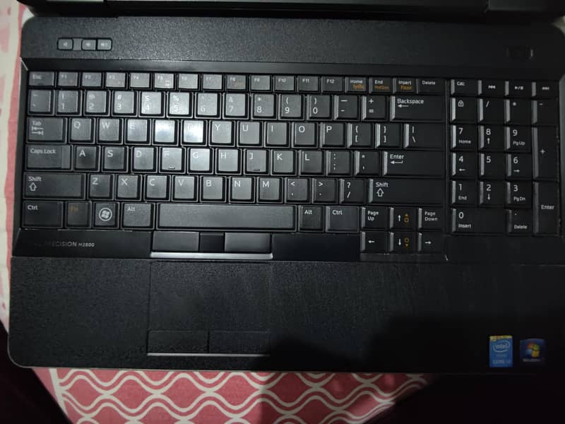 Dell Latitude E6540 1