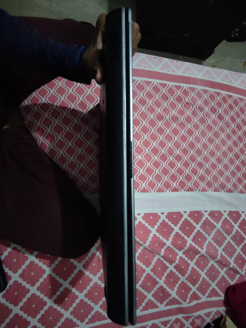 Dell Latitude E6540 5