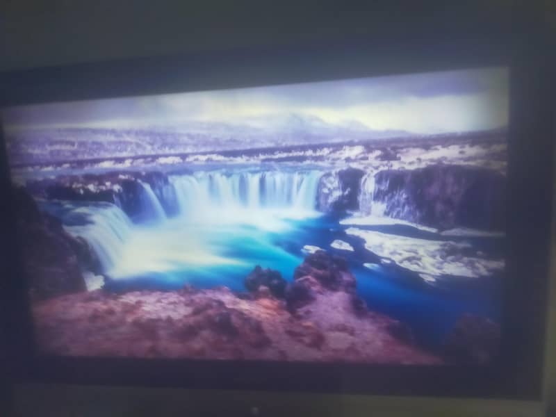 32 inch Android LED 6