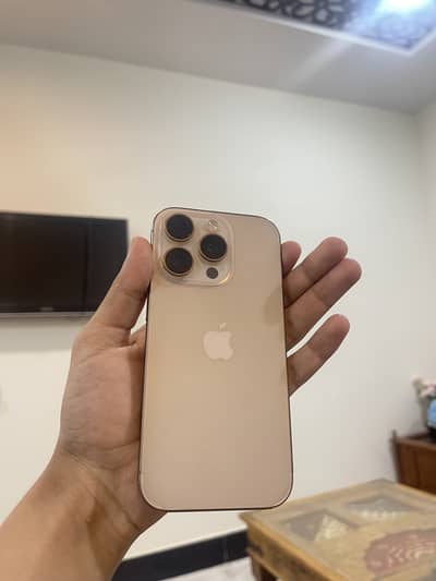 Apple iPhone 16 Pro