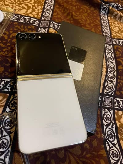 samsung galaxy z flip 5 Pta