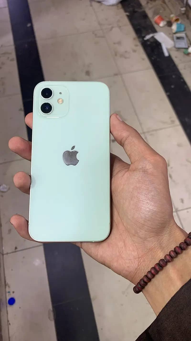 Apple iPhone 12 0