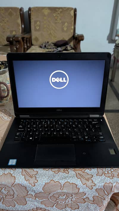 Dell . Latitude E7270 core i5 6th generation