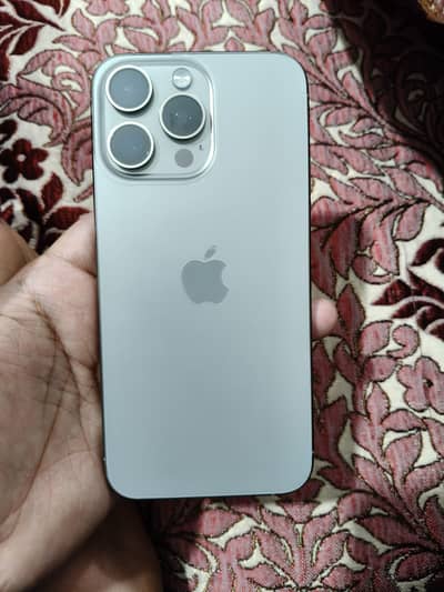 ip 15 pro max factor unlocked nartual titanium