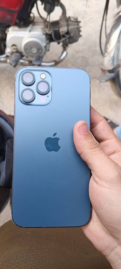 I phone 12 pro max 256gb