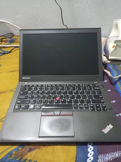 Lenovo Laptop CORE i5 - 5 Gen