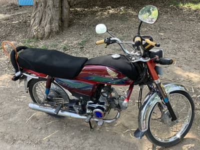HONDA CD 70.2018 MODEL FOR SALE CONDITION LUSH ALL DCOMENT CALIAR