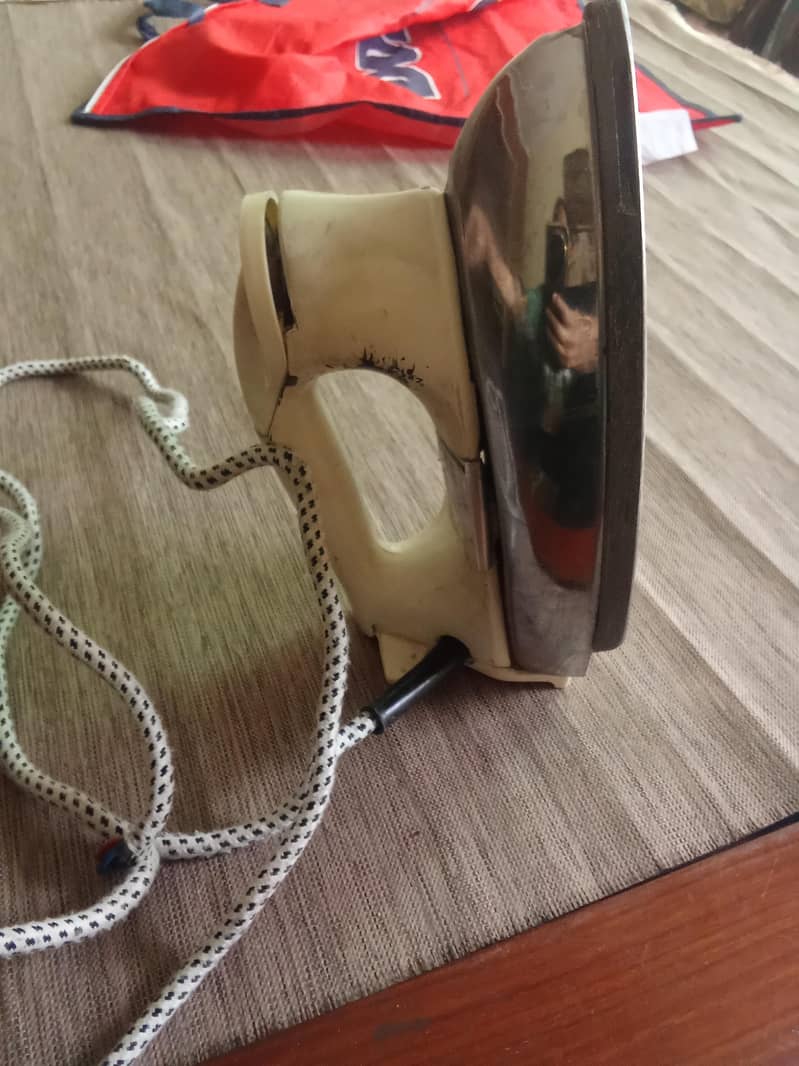 Dinning table solid wood 8