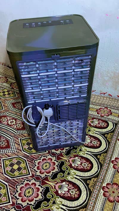 Pona ton portable Ac bilkul ok h running condition m h.