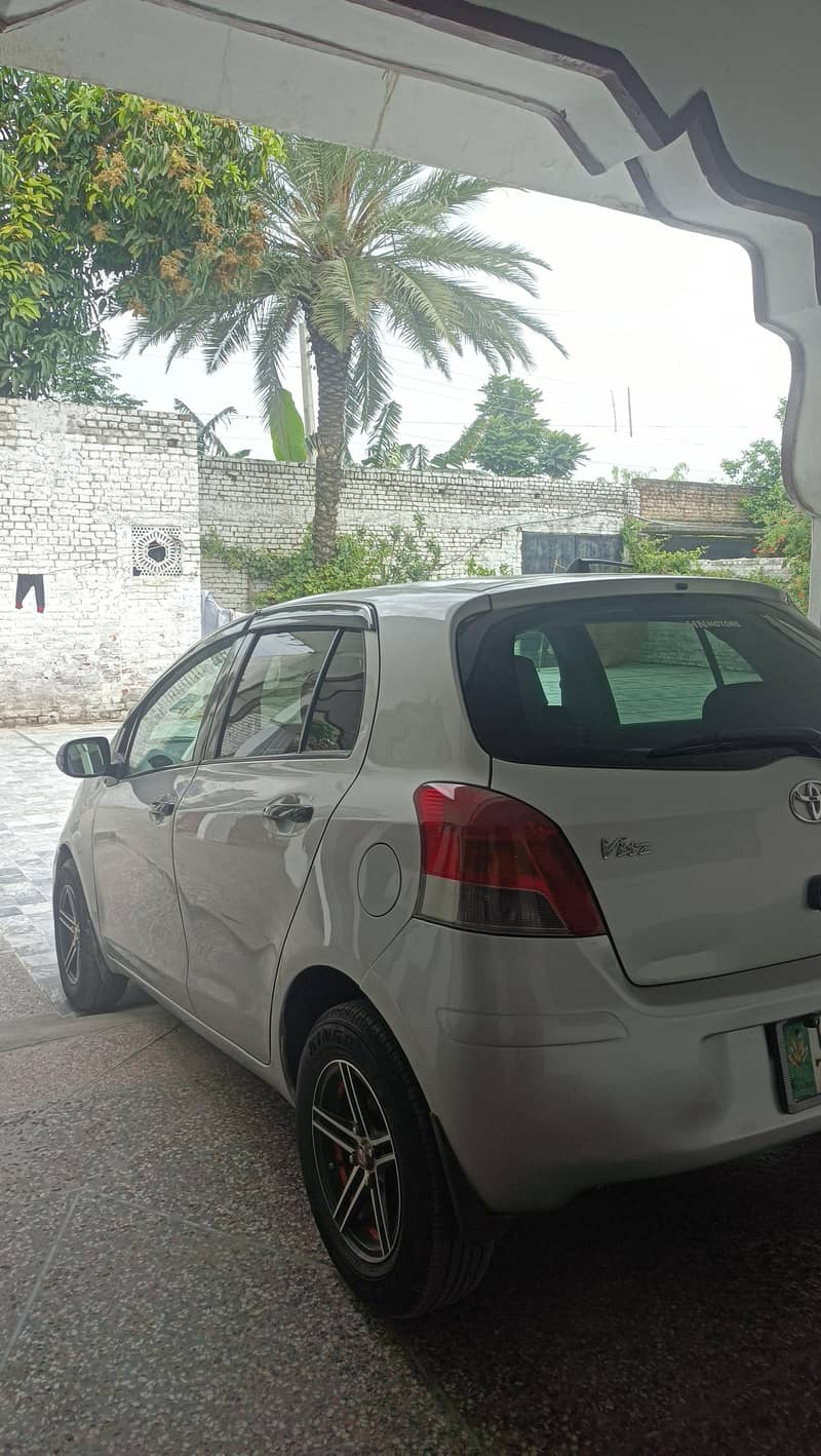 vitz. good condition 3