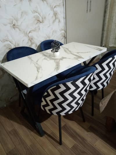 Dinning table/ dinning chairs/ sofa chairs/ room chairs / 4 chair dini