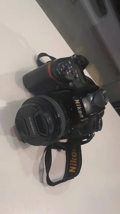 NIKON D610 Complete with box and two lenses