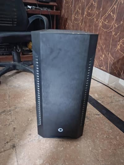 gaming PC case / casing 4 fans non rgb