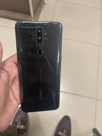 I am selling oppo A5 2020 4gb  128 gb condition 10 by 8