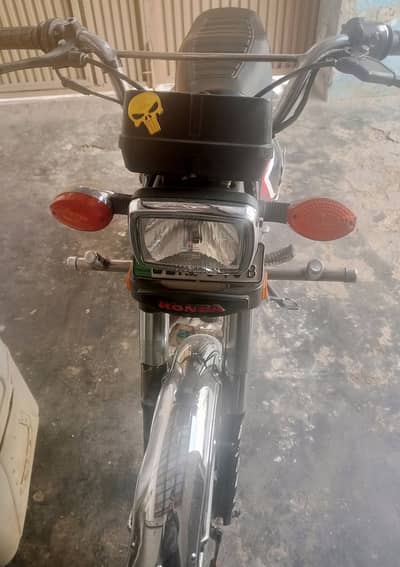 Honda CG 125 2017 model