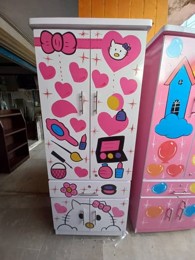 kids wardrobe size 2.5x6 ft