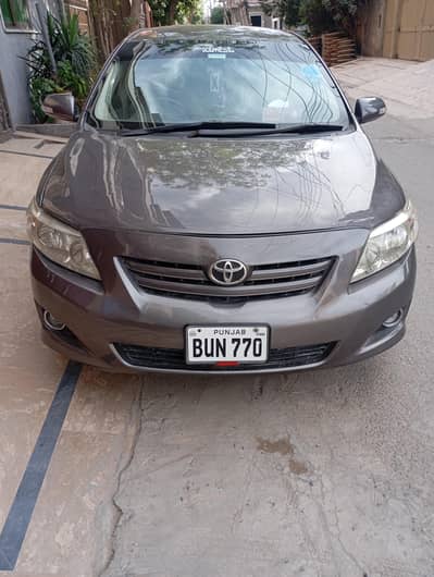 Toyota gli 2010 original condition original documents